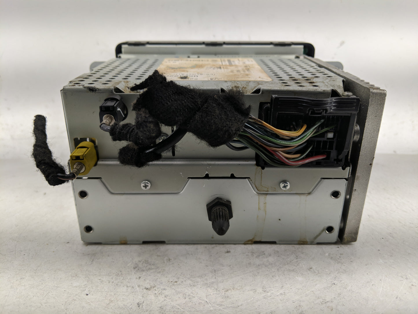 2013 Chevrolet Sonic Radio AM FM Cd Player Receiver Replacement P/N:95242290 Fits OEM Used Auto Parts - Oemusedautoparts1.co