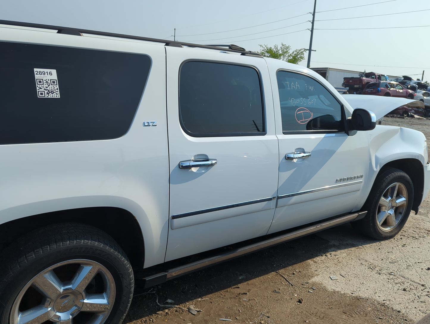 Chevrolet Suburban Passenger Rear Door Oem - Oemusedautoparts1.com