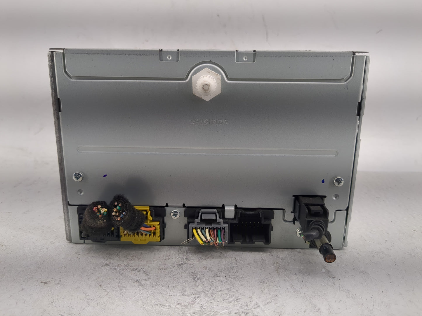 2010-2013 Chevrolet Tahoe Radio AM FM Cd Player Receiver Replacement Fits Fits 2010 2011 2012 2013 OEM Used Auto Parts - Oem