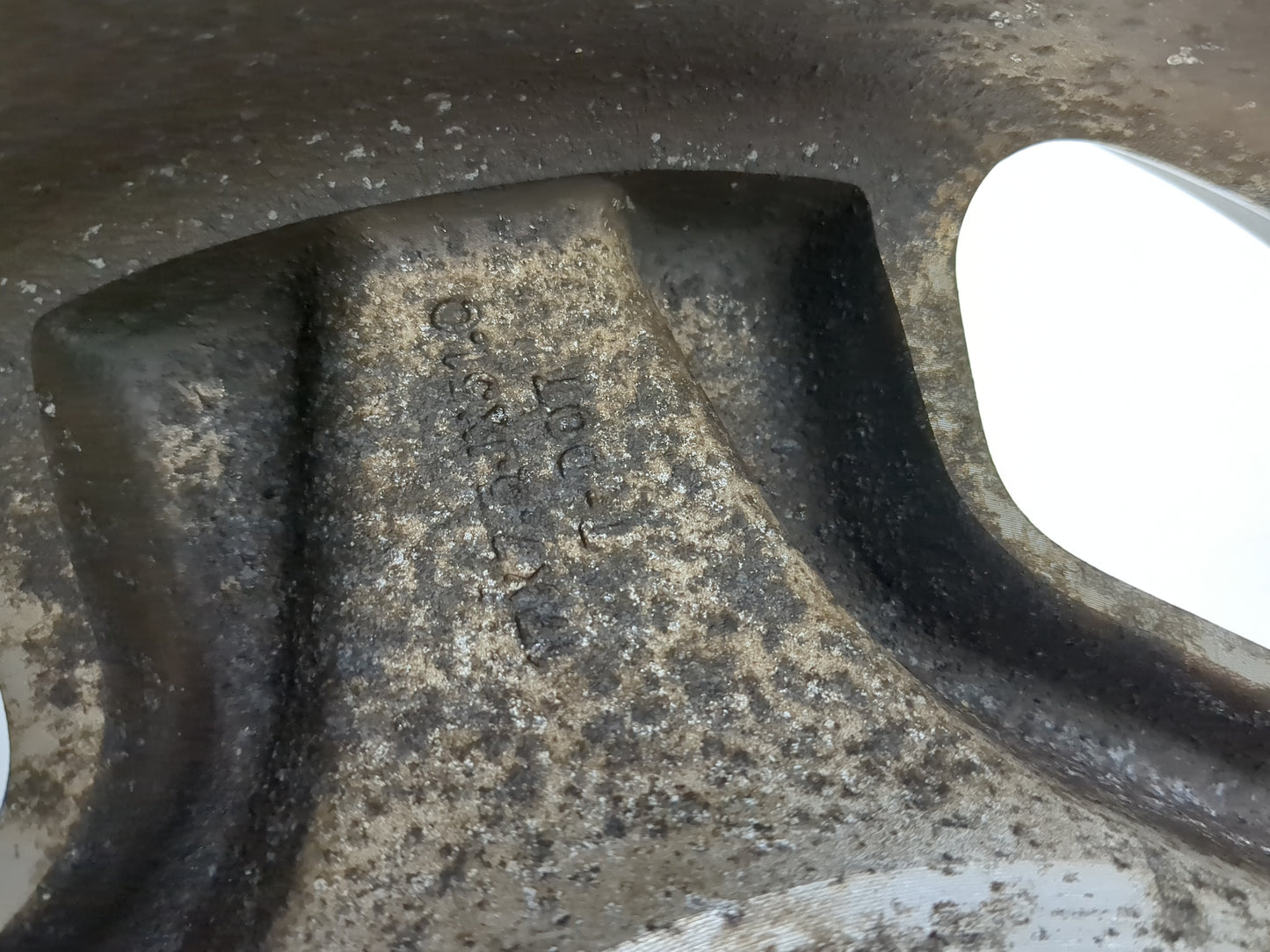 2007-2014 Chevrolet Tahoe Oem Wheel Rim 1308135 - Oemusedautoparts1.com