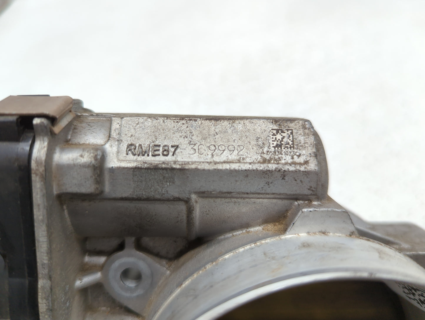 2009-2014 Chevrolet Tahoe Throttle Body P/N:RME87-309992 Fits Fits 2009 2010 2011 2012 2013 2014 2015 OEM Used Auto Parts -