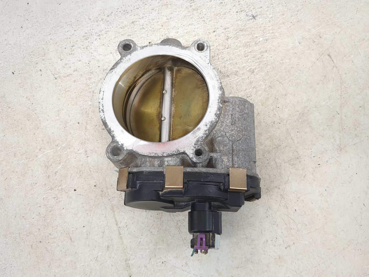 2009-2014 Chevrolet Tahoe Throttle Body P/N:RME87-309992 Fits Fits 2009 2010 2011 2012 2013 2014 2015 OEM Used Auto Parts -