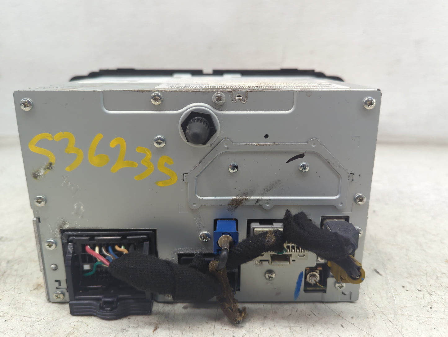 2012-2014 Chevrolet Tahoe Radio AM FM Cd Player Receiver Replacement P/N:22997866 DW468100-7471, UYS-UL8 Fits Fits 2012 2013