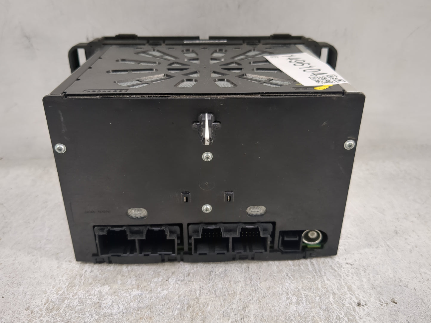 2013-2014 Chevrolet Traverse Radio AM FM Cd Player Receiver Replacement P/N:22989265 28379838, L2C0050TR Fits Fits 2013 2014