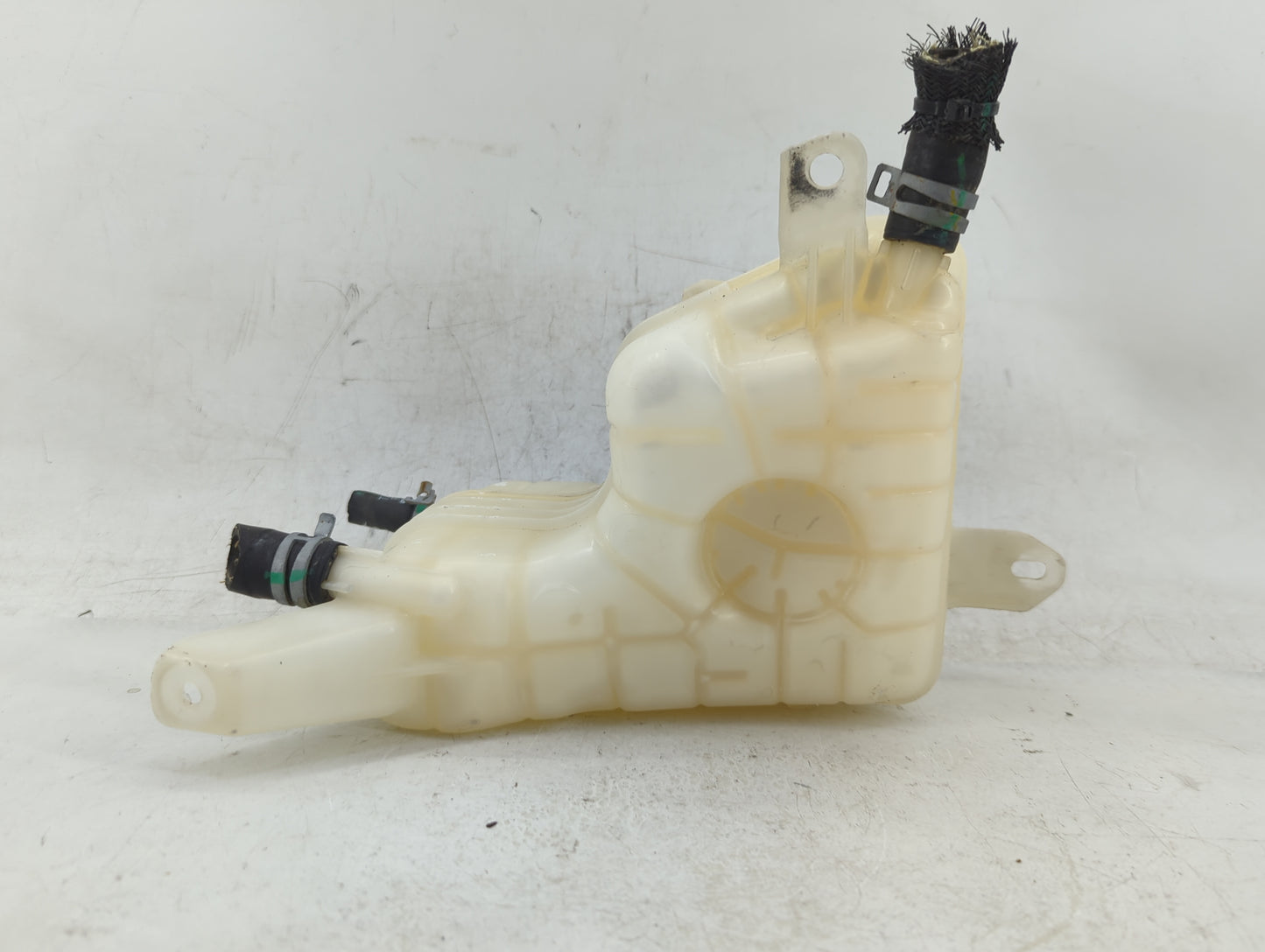 2011-2013 Chevrolet Volt Radiator Coolant Overflow Expansion Tank Bottle 1393743 - Oemusedautoparts1.com