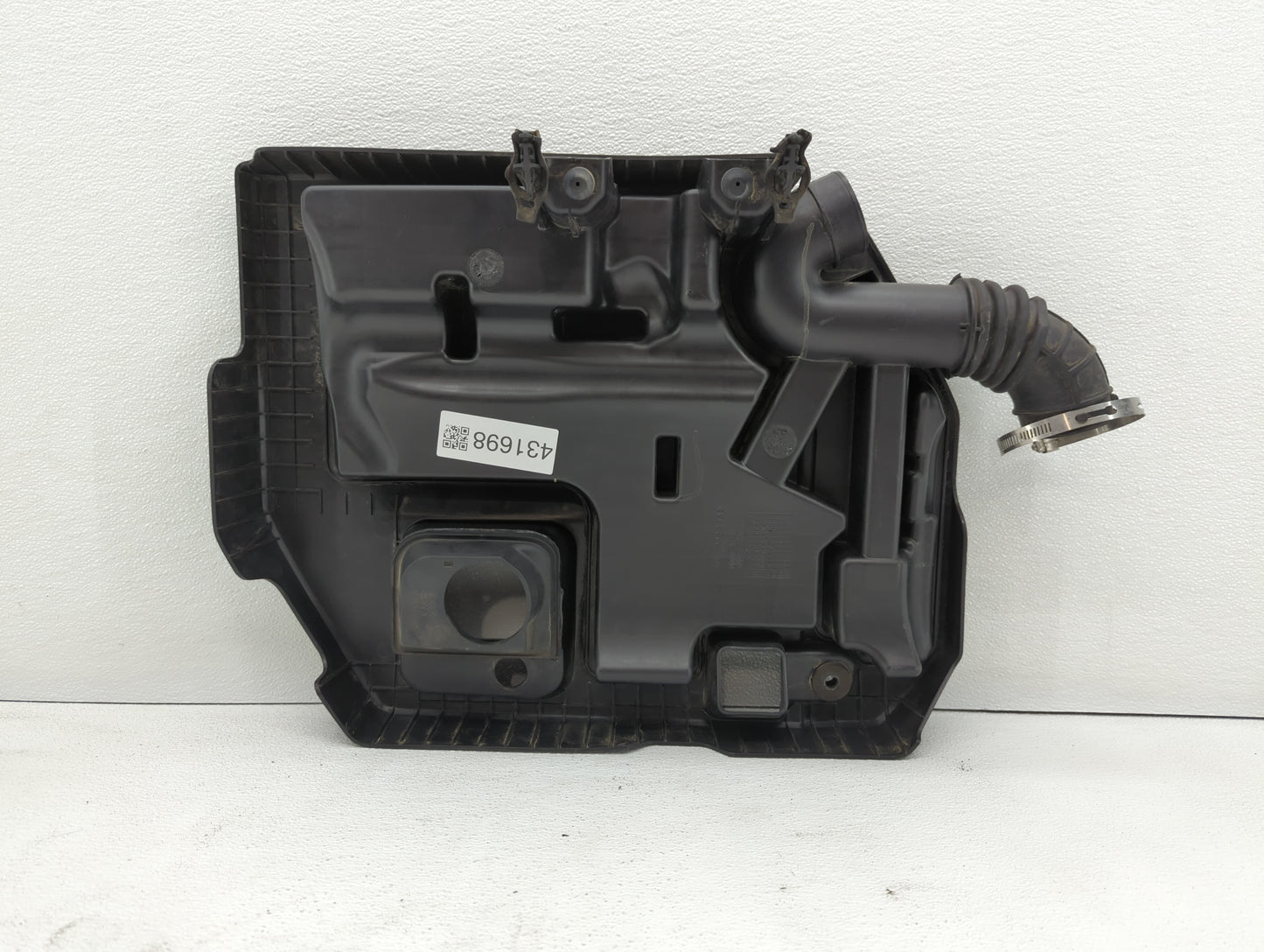 2013 Chevrolet Volt Engine Cover - Oemusedautoparts1.com