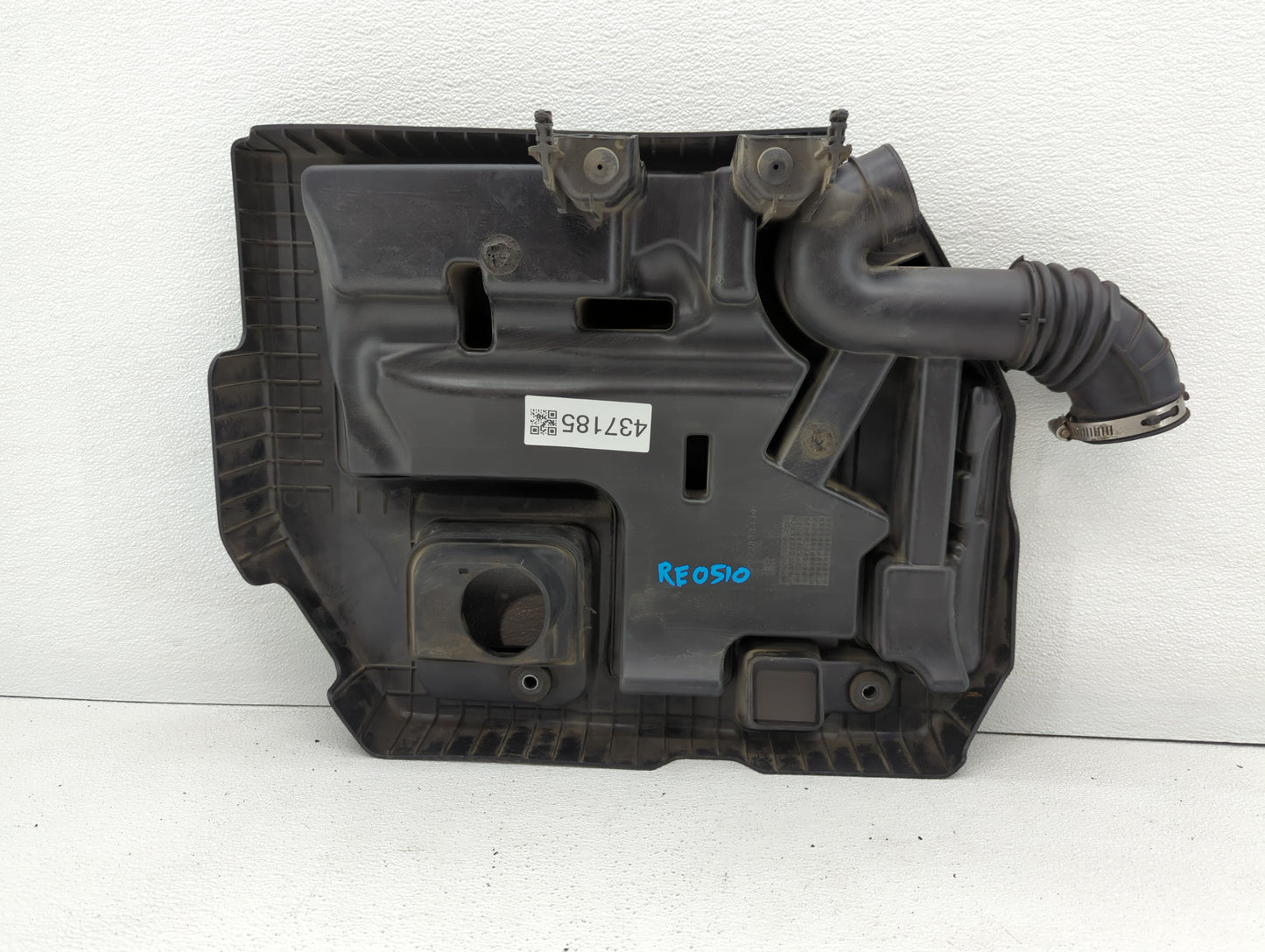 2013 Chevrolet Volt Engine Cover - Oemusedautoparts1.com