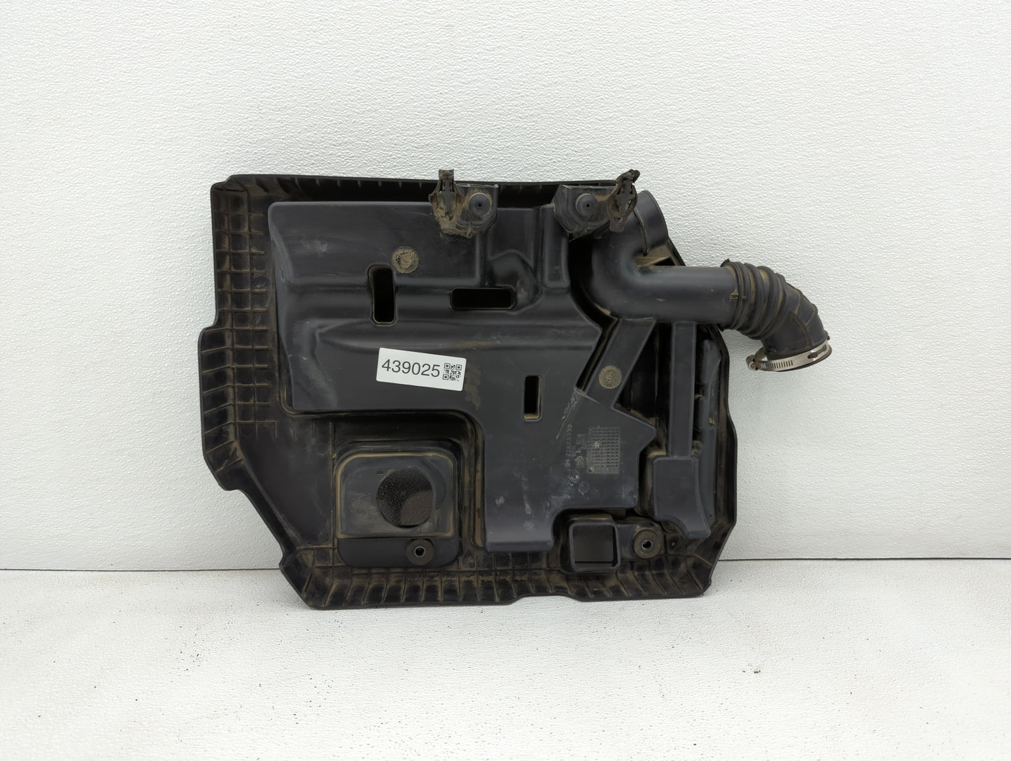 2013 Chevrolet Volt Engine Cover - Oemusedautoparts1.com