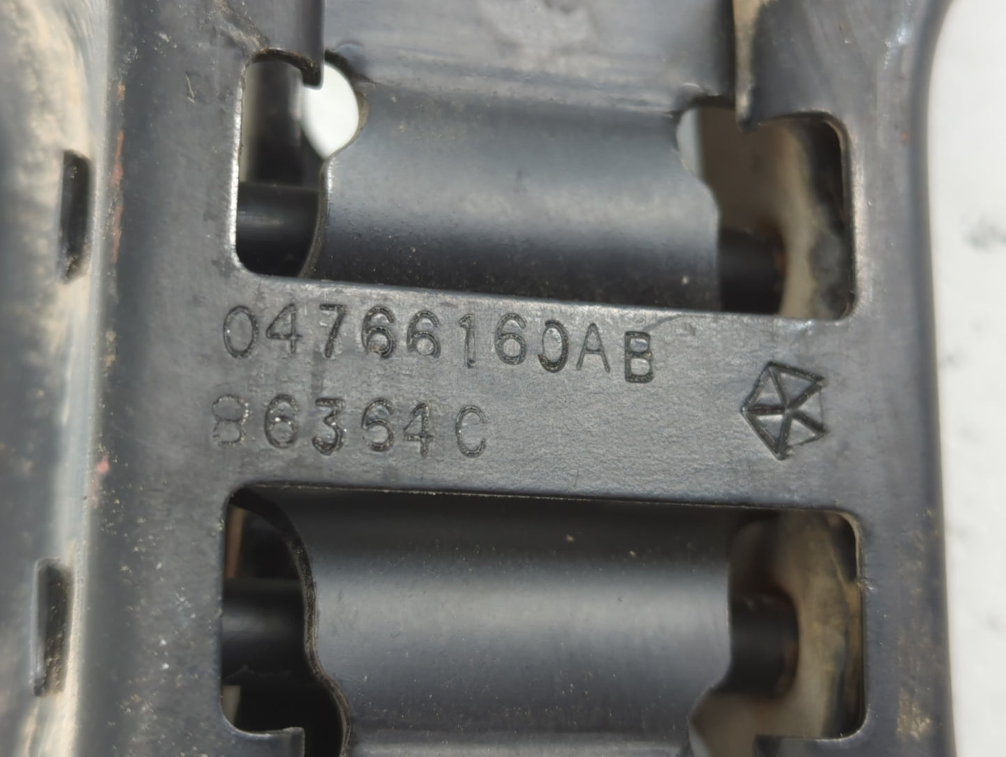 2013 Chrysler 200 Spare Scissor Car Jack - Oemusedautoparts1.com