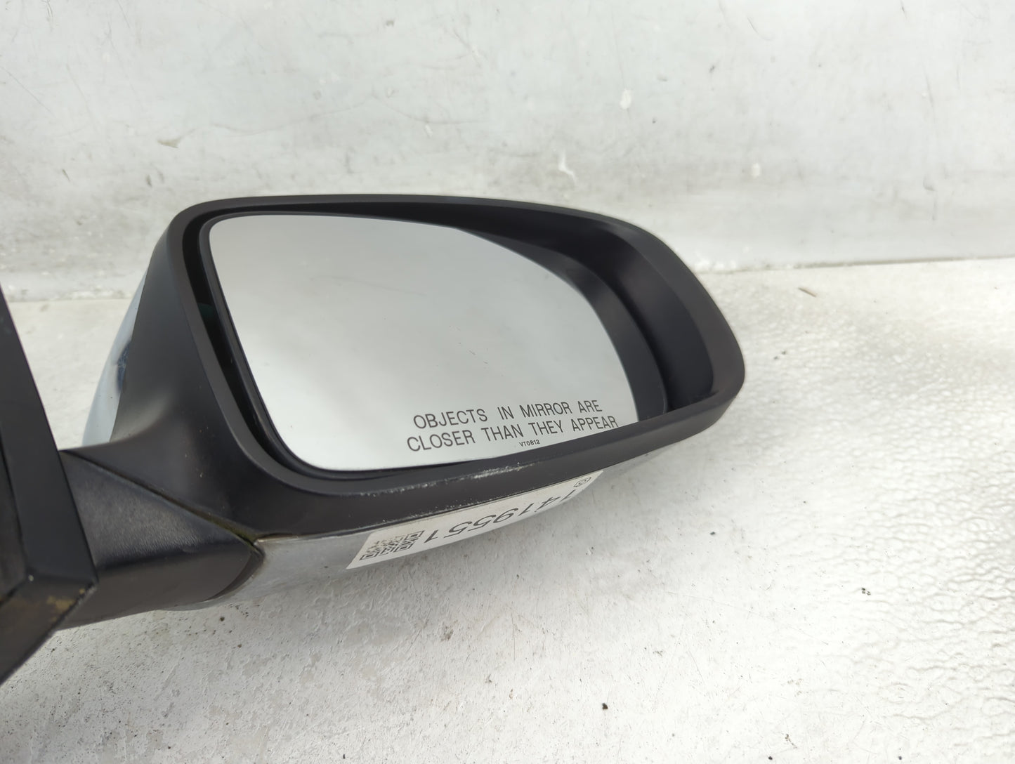 2011-2014 Chrysler 200 Passenger Side View Mirror - Right Door Mirror OEM Used - Oemusedautoparts1.com