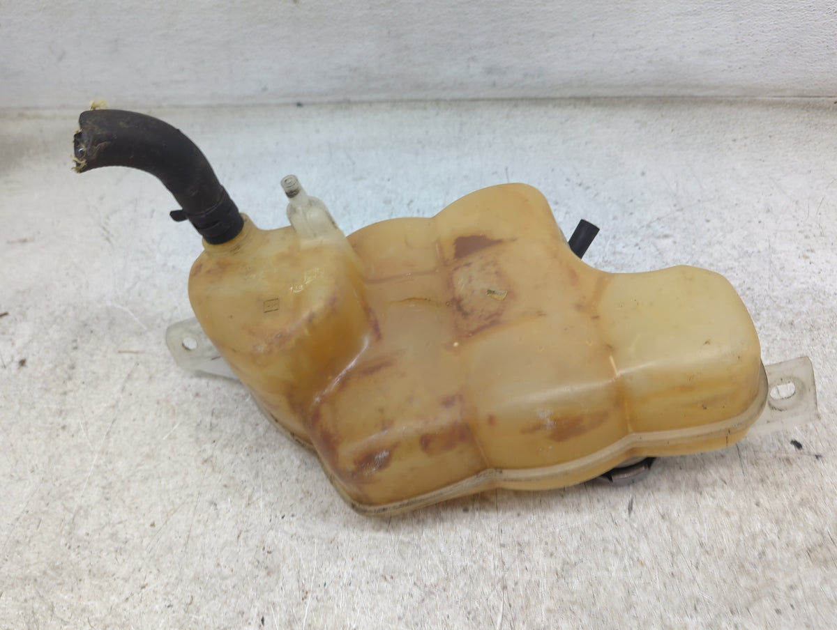 2013 Chrysler 200 Radiator Coolant Overflow Expansion Tank Bottle 1498783 - Oemusedautoparts1.com