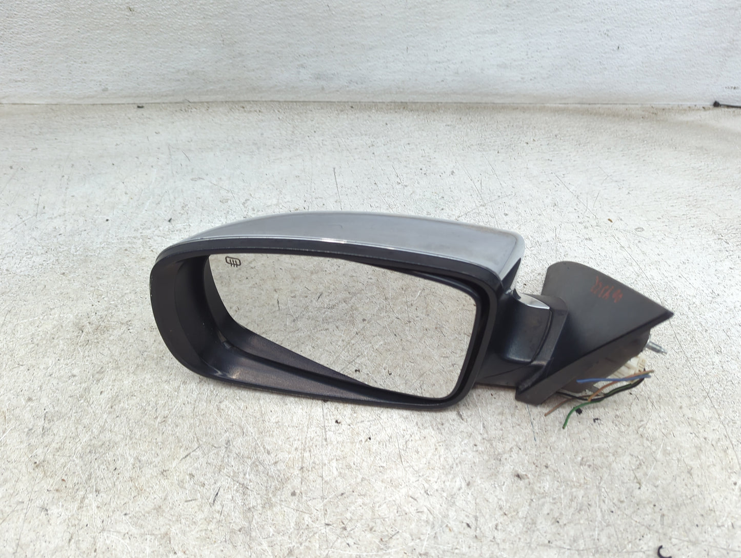 2013 Chrysler 200 Driver Side View Mirror - Left Door Mirror OEM Used - Oemusedautoparts1.com