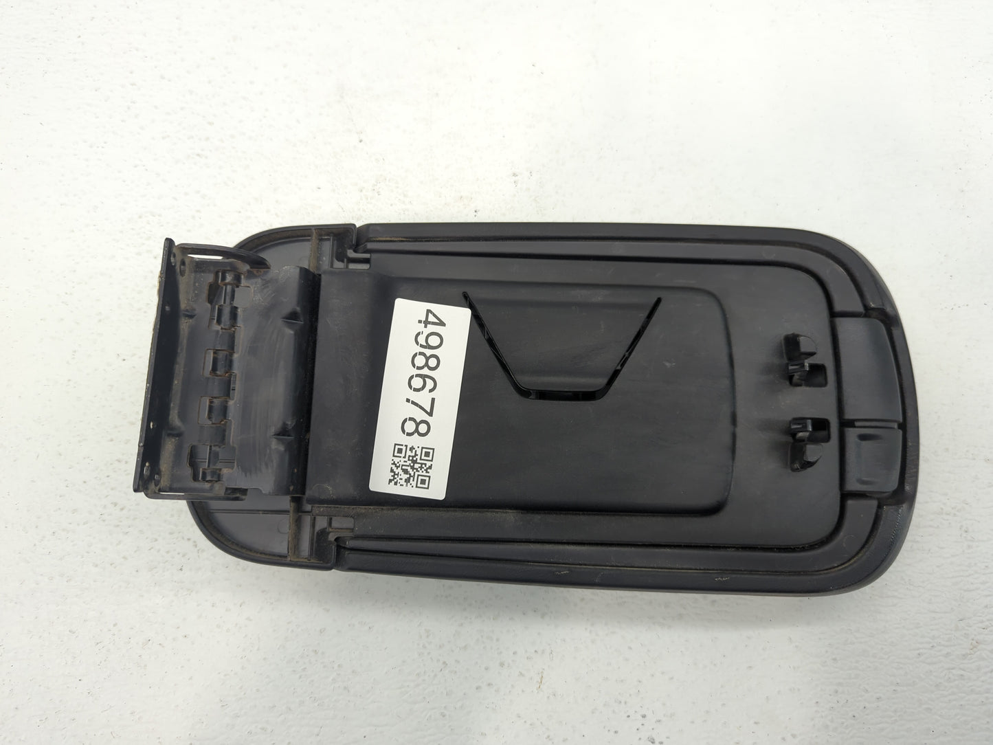 2013 Chrysler 200 Center Console Armrest Cover Lid - Oemusedautoparts1.com
