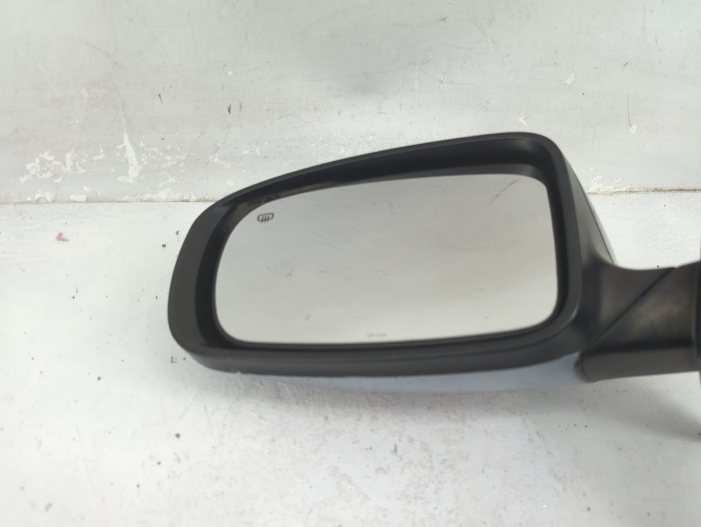 2011-2014 Chrysler 200 Driver Side View Mirror - Left Door Mirror OEM Used - Oemusedautoparts1.com