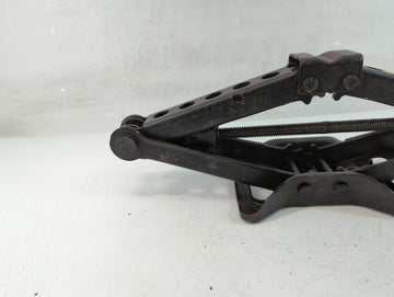 2013 Chrysler 200 Spare Scissor Car Jack