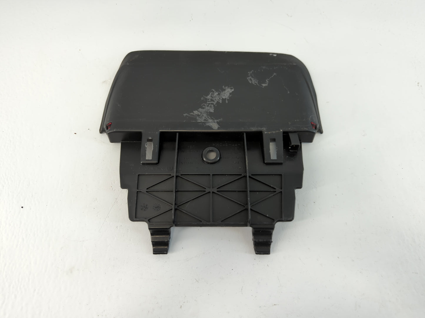 2013 Chrysler 200 Third Brake Light Tail Light Fits OEM Used Auto Parts - Oemusedautoparts1.com