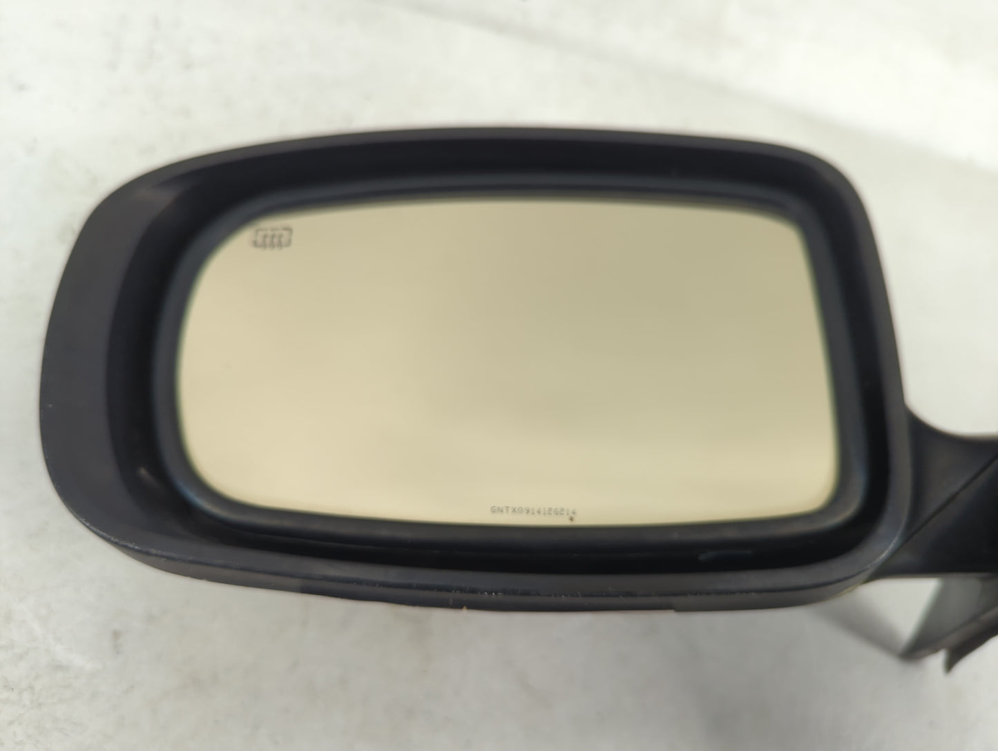 2011-2014 Chrysler 300 Driver Side View Mirror - Left Door Mirror OEM Used - Oemusedautoparts1.com