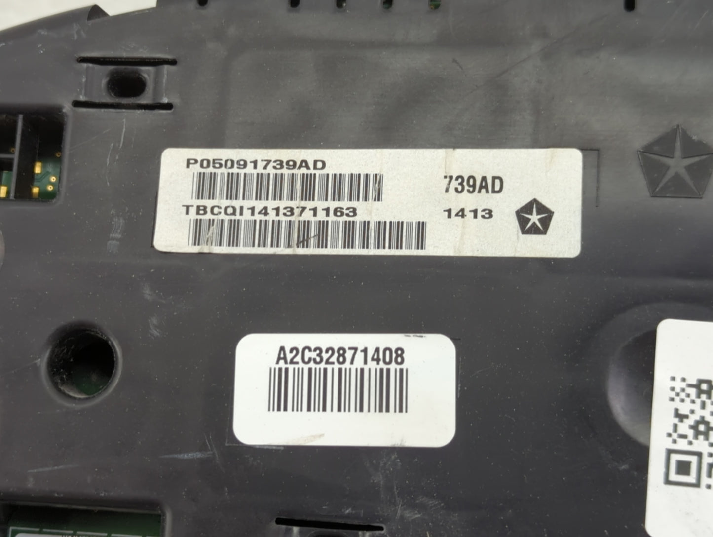 2013 Chrysler 300 Instrument Cluster Speedometer Gauges P/N:P05091739AD Fits OEM Used Auto Parts - Oemusedautoparts1.com