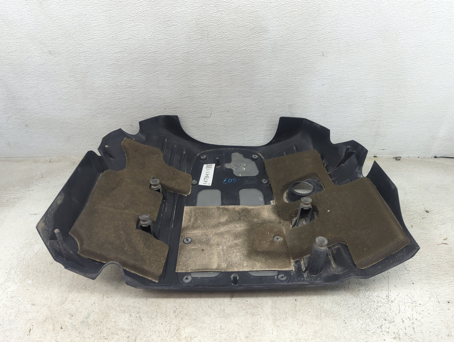 2013 Chrysler 300 Engine Cover Black - Oemusedautoparts1.com