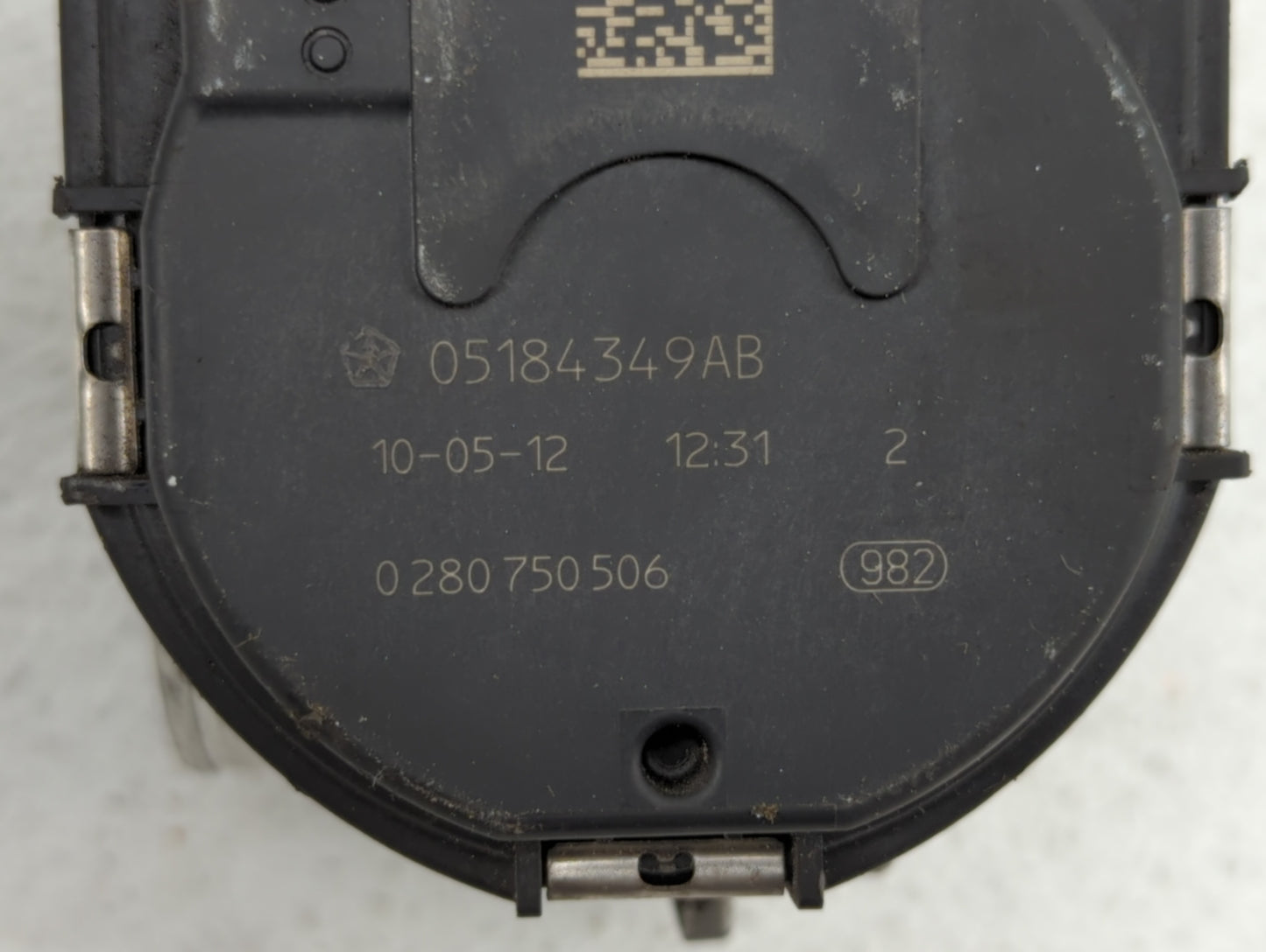 2011-2018 Chrysler 300 Throttle Body P/N:05184349AC 05184349AE, 05184349AF Fits Fits 2011 2012 2013 2014 2015 2016 2017 2018