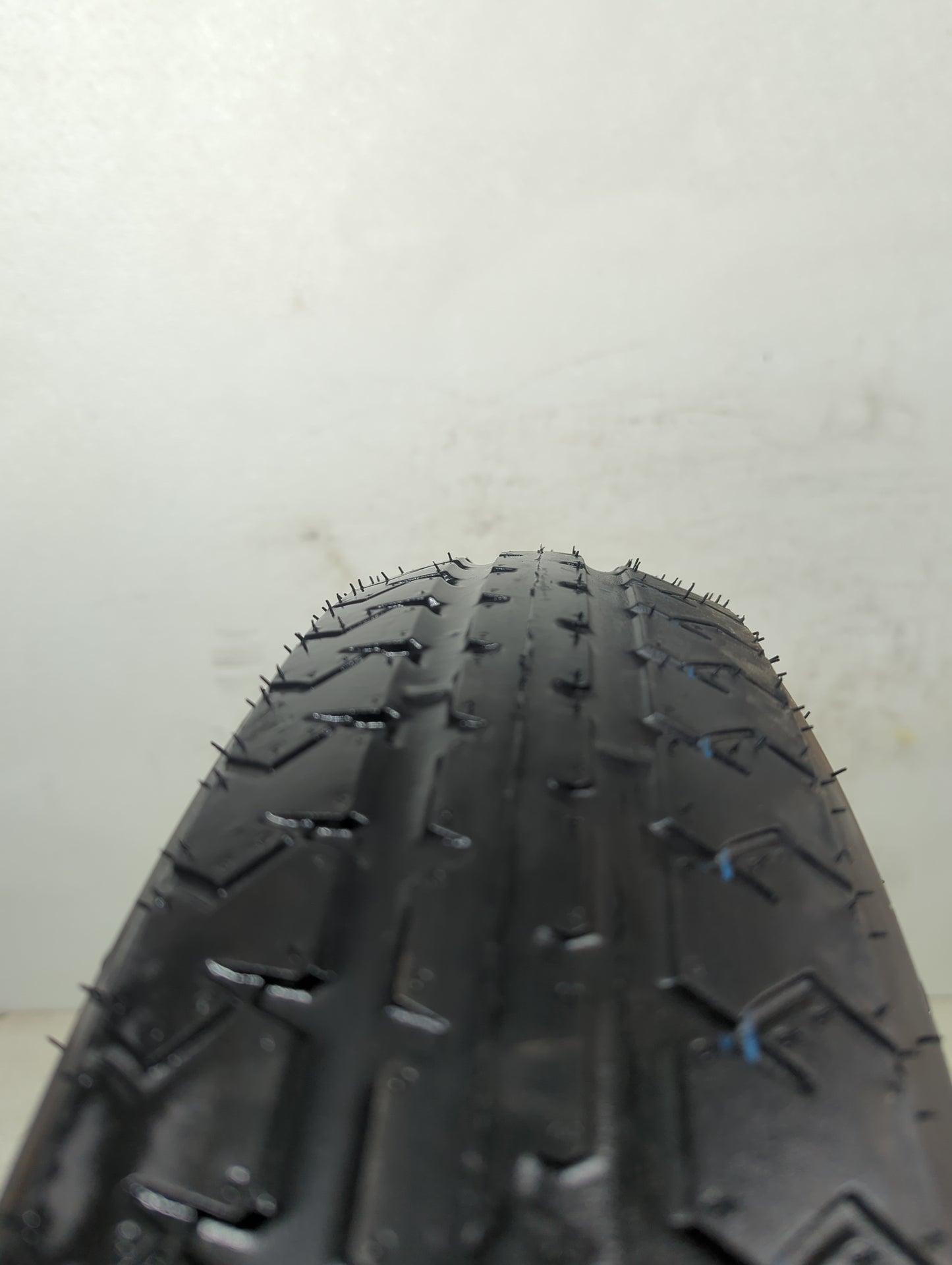 2013 Chrysler 300 Spare Donut Tire Wheel Rim Oem - Oemusedautoparts1.com