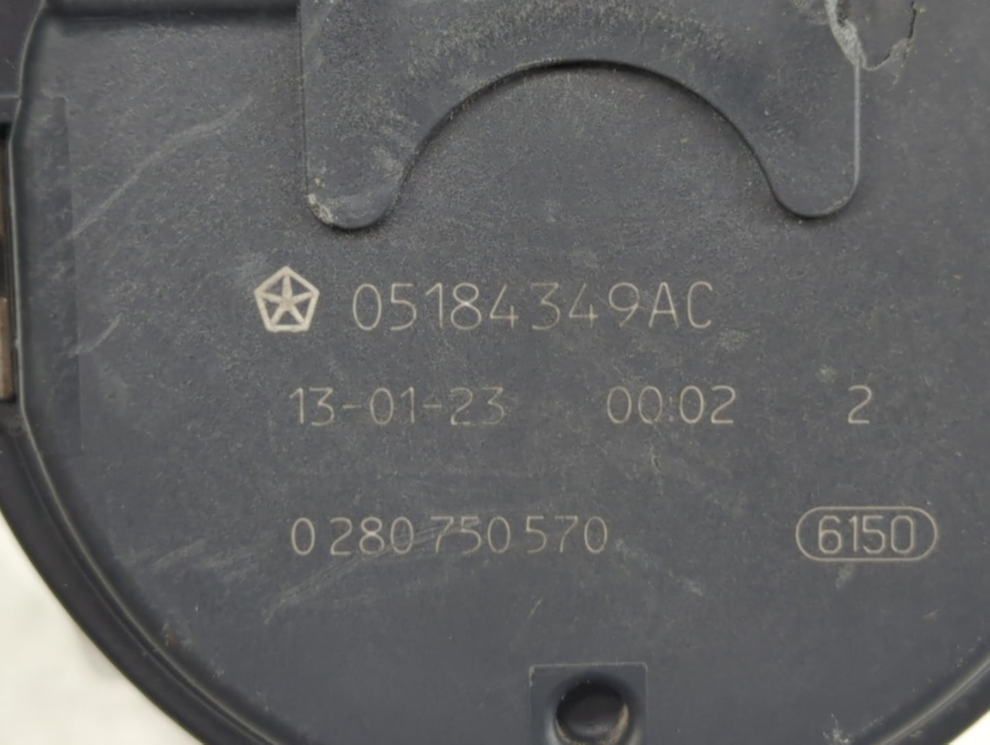 2011-2022 Chrysler 300 Throttle Body P/N:05184349AC 0 280 750 570 Fits OEM Used Auto Parts - Oemusedautoparts1.com