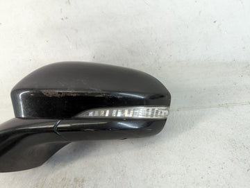 2013 Chrysler Magnum Driver Side View Mirror - Left Door Mirror OEM Used
