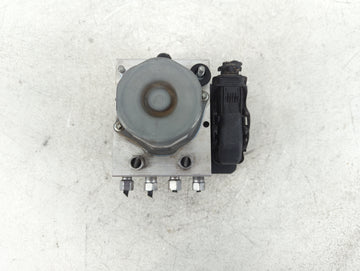 2013 Chrysler Town & Country ABS Pump Control Module Replacement P/N:P68183803AB Fits OEM Used Auto Parts