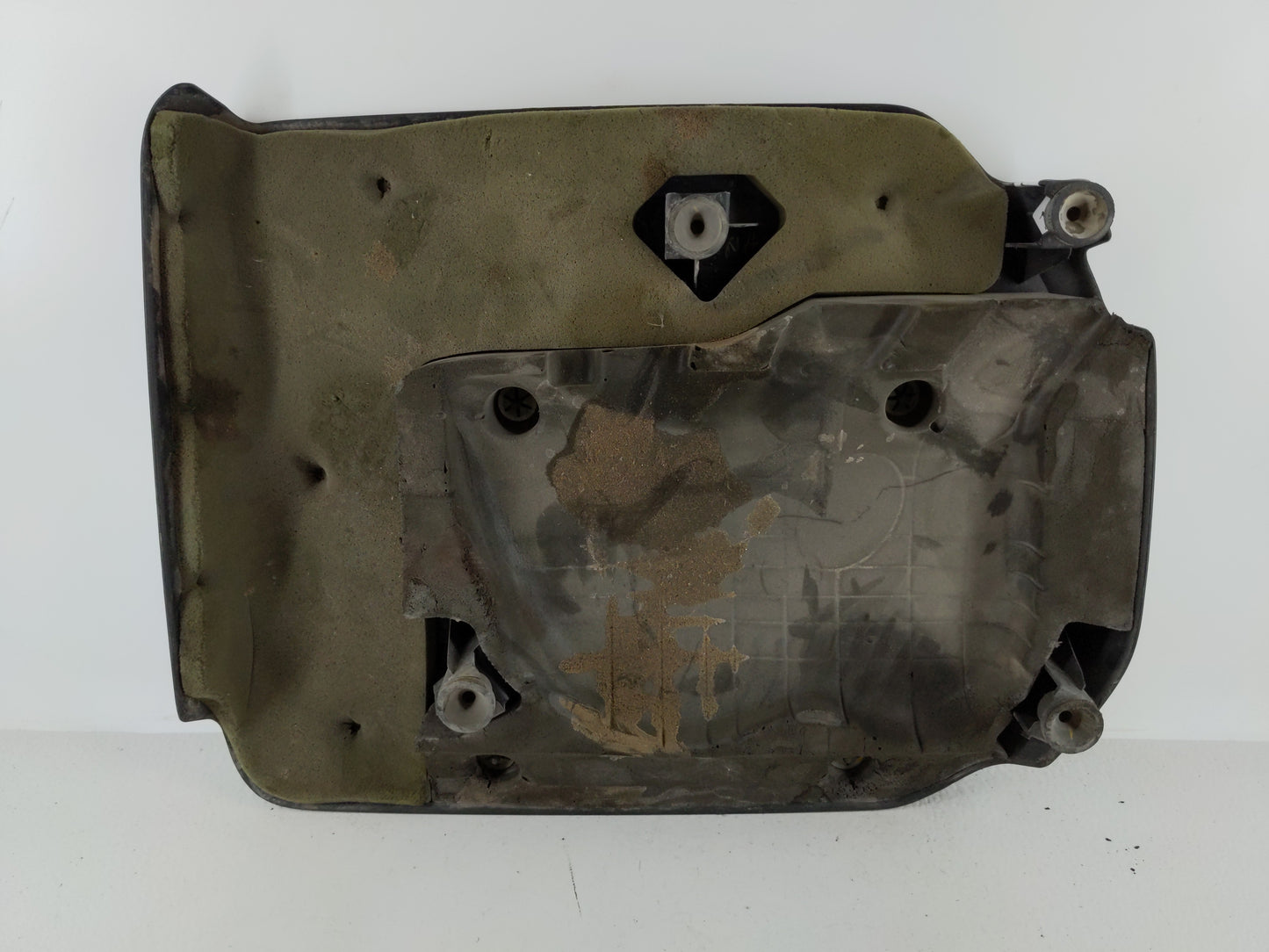 2013 Chrysler Town & Country Engine Cover - Oemusedautoparts1.com