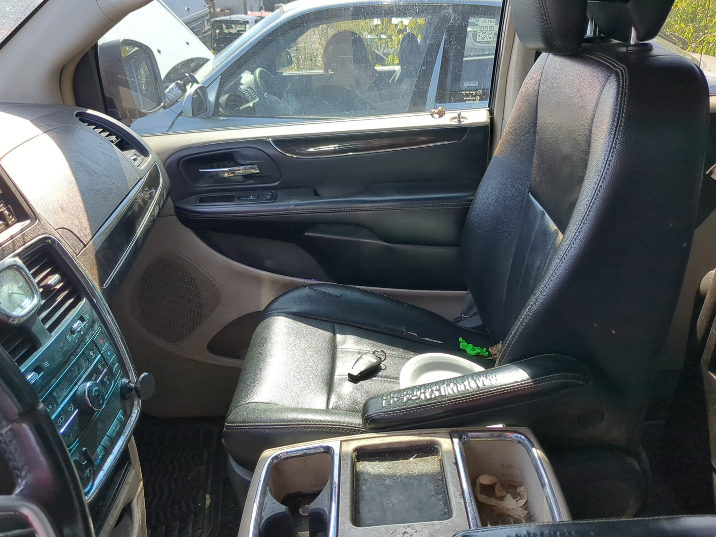 Door Panels 2013 CHRYSLER TOWN & COUNTRY - Oemusedautoparts1.com