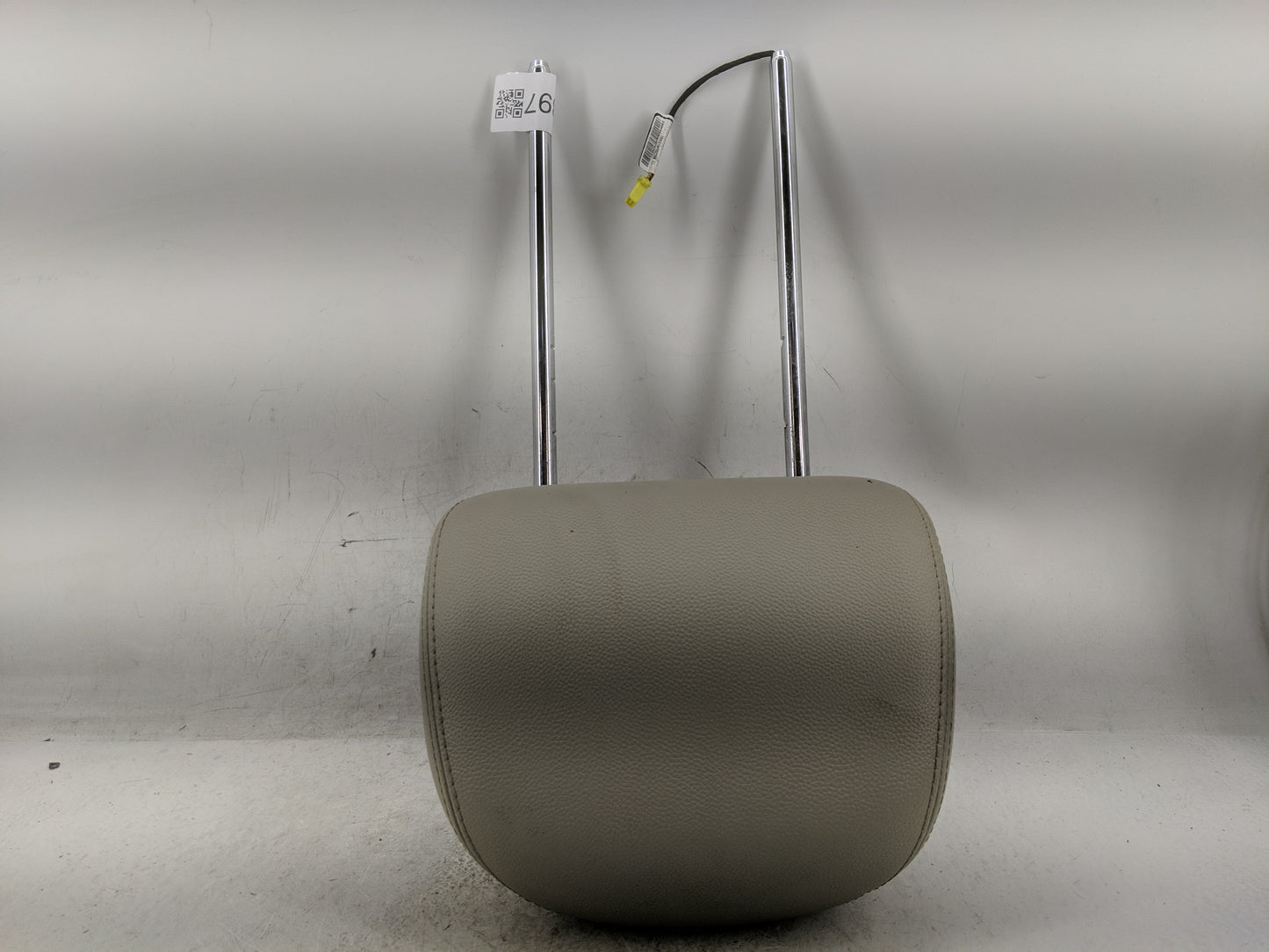 2013 Chrysler Town & Country Headrest Head Rest Rear Seat Fits Fits 2005 OEM Used Auto Parts - Oemusedautoparts1.com