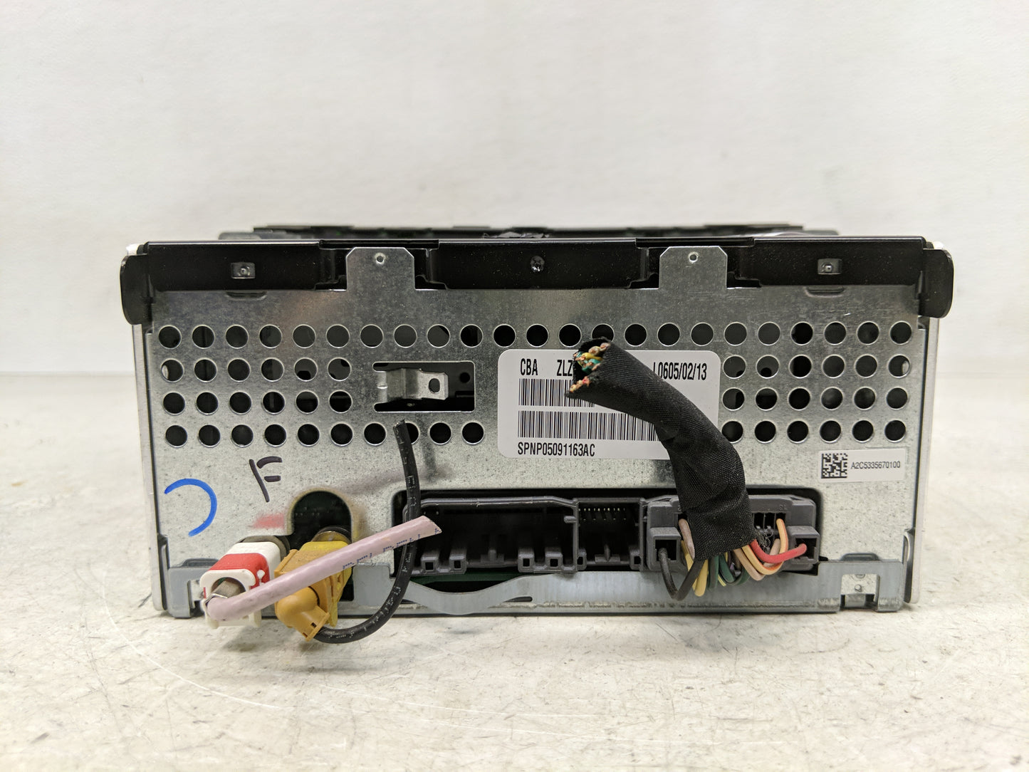 2013-2014 Dodge Avenger Radio AM FM Cd Player Receiver Replacement P/N:P05091163AC Fits Fits 2013 2014 OEM Used Auto Parts -