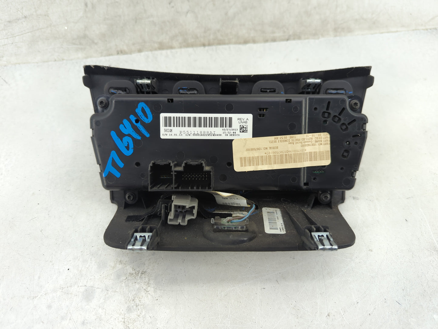 2008-2014 Dodge Avenger Climate Control Module Temperature AC/Heater Replacement P/N:P55111888AI 55111888AI Fits OEM Used Au