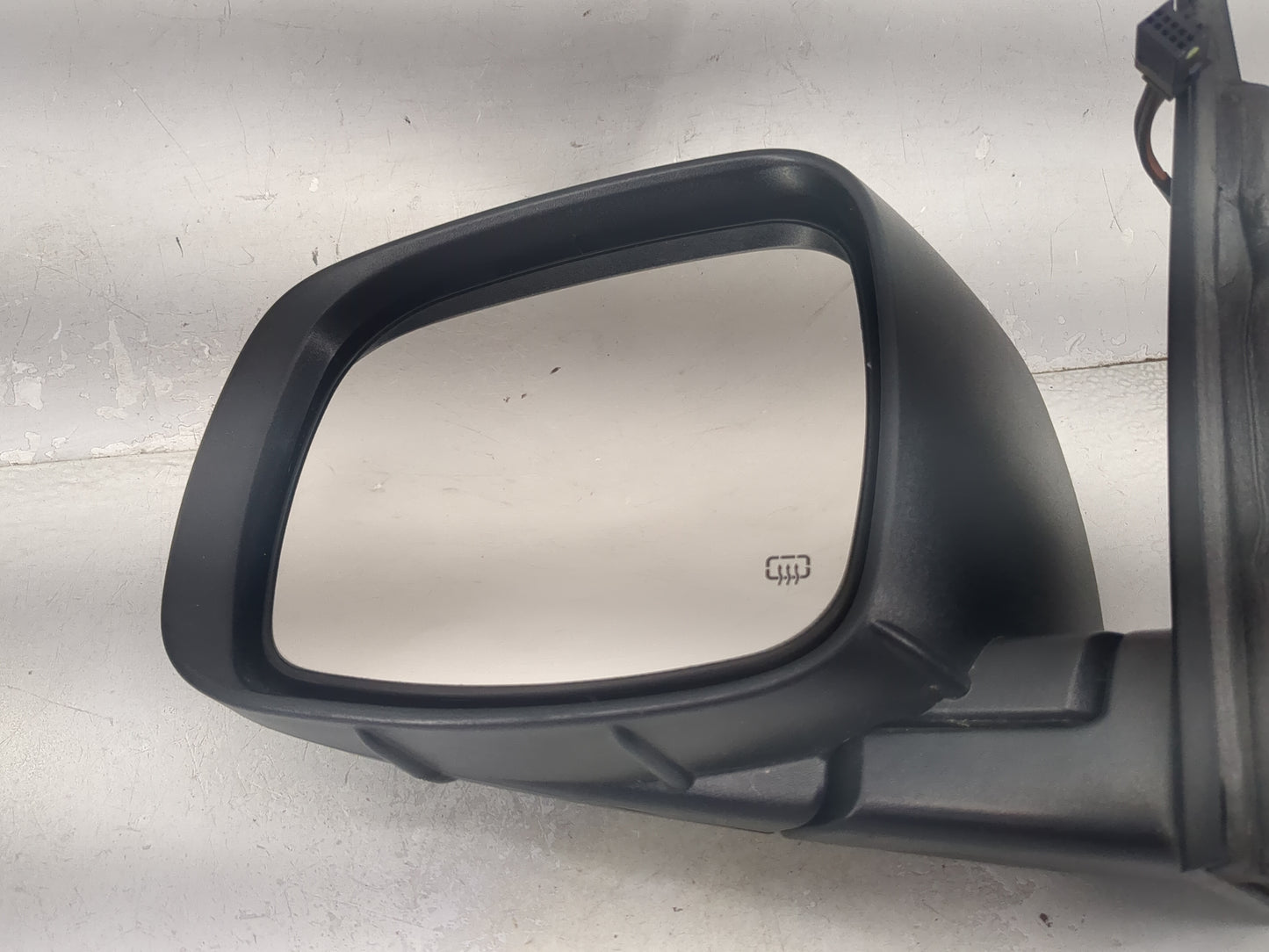 2013 Dodge Caravan Driver Side View Mirror - Left Door Mirror OEM Used - Oemusedautoparts1.com
