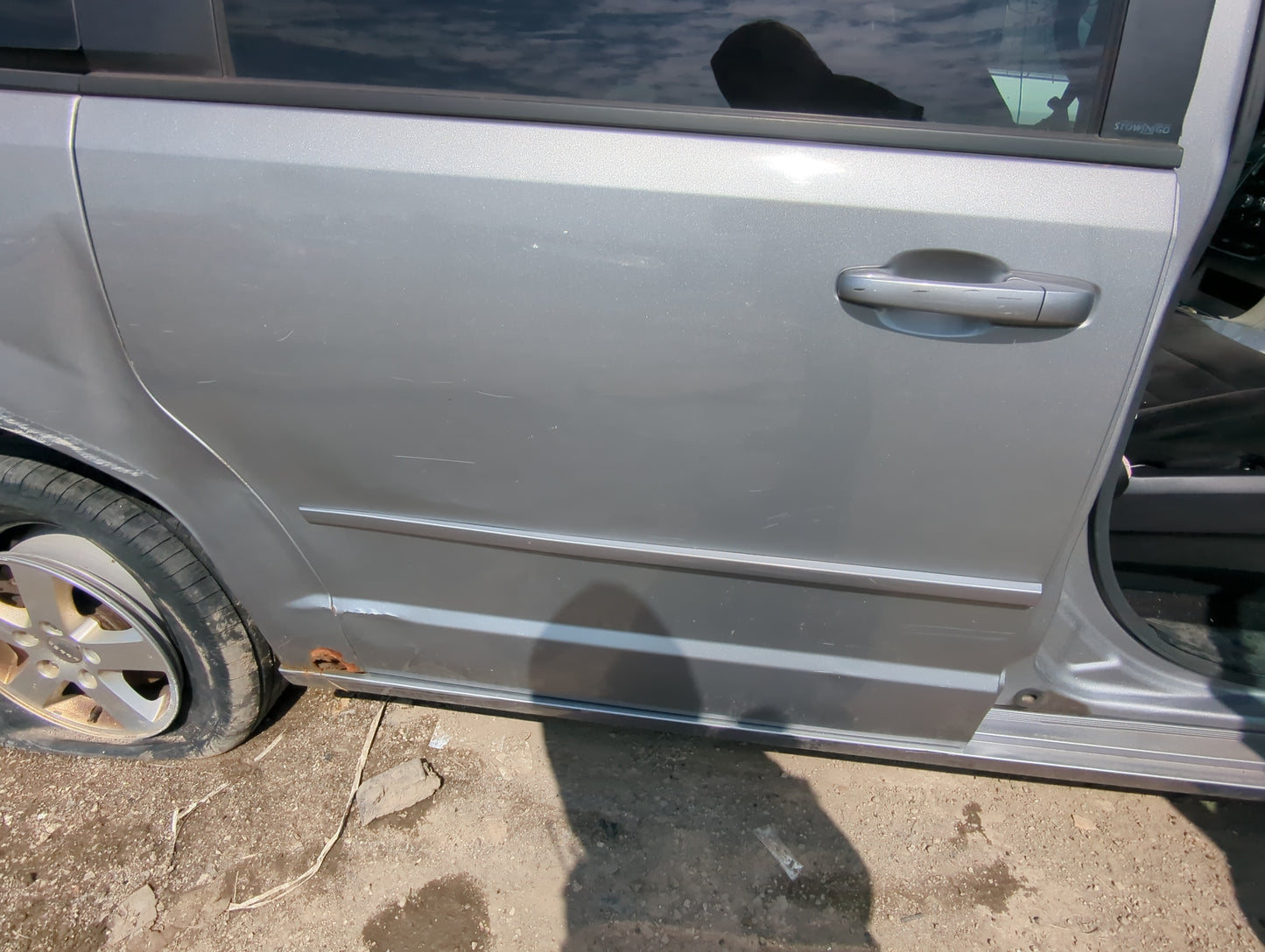 Dodge Caravan Passenger Rear Door Window Oem - Oemusedautoparts1.com