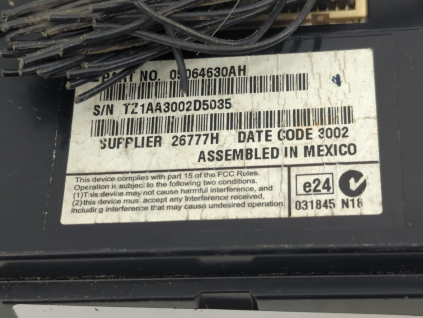 2013-2014 Dodge Charger Radio AM FM Cd Player Receiver Replacement P/N:05064630AH Fits Fits 2013 2014 OEM Used Auto Parts -