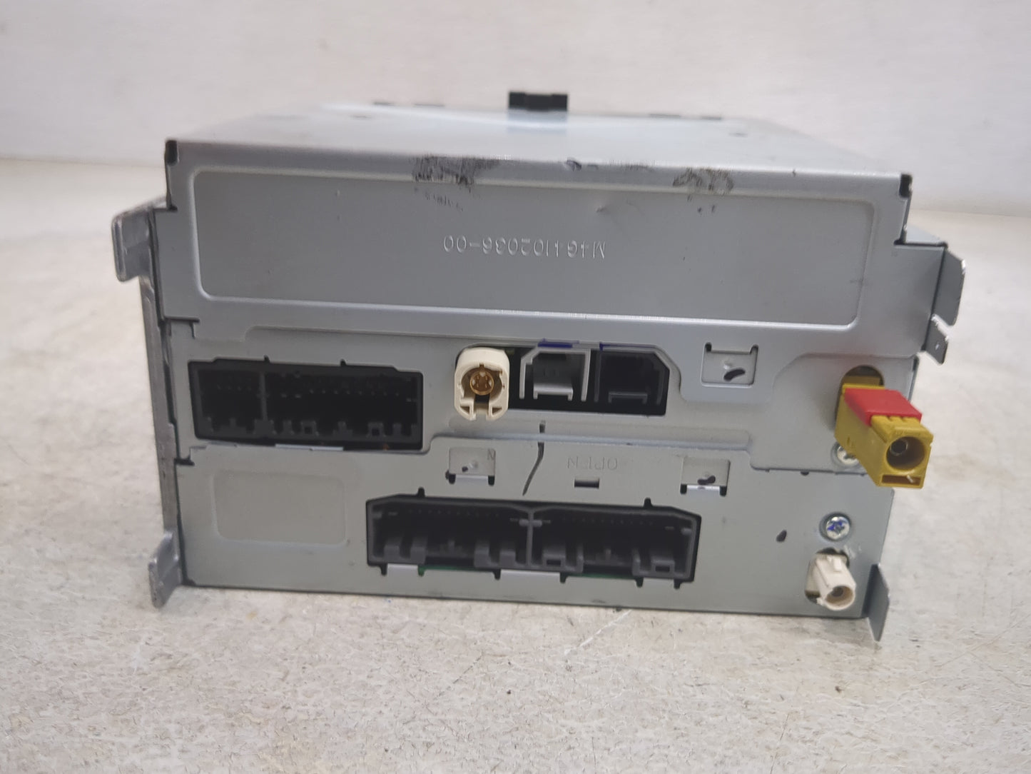 2012-2014 Dodge Charger Radio Speaker Amplifier P05091366af - Oemusedautoparts1.com