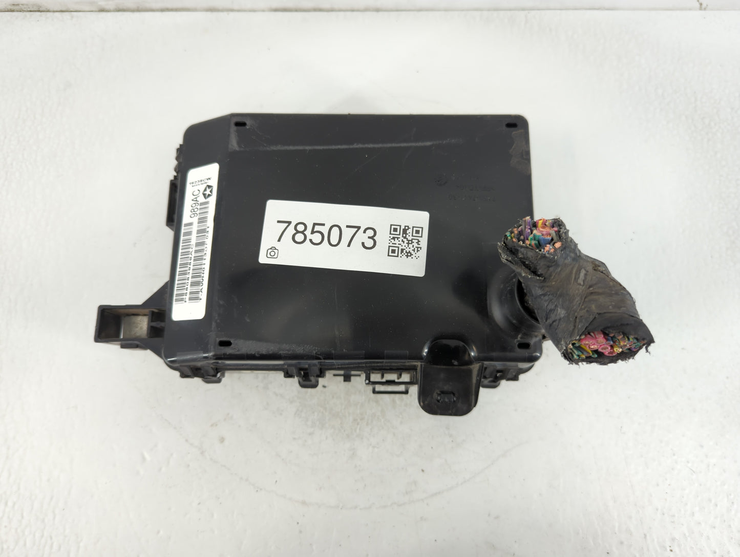 2012-2014 Dodge Charger Fusebox Fuse Box Panel Relay Module P/N:7171-3845-30 Fits Fits 2012 2013 2014 OEM Used Auto Parts -