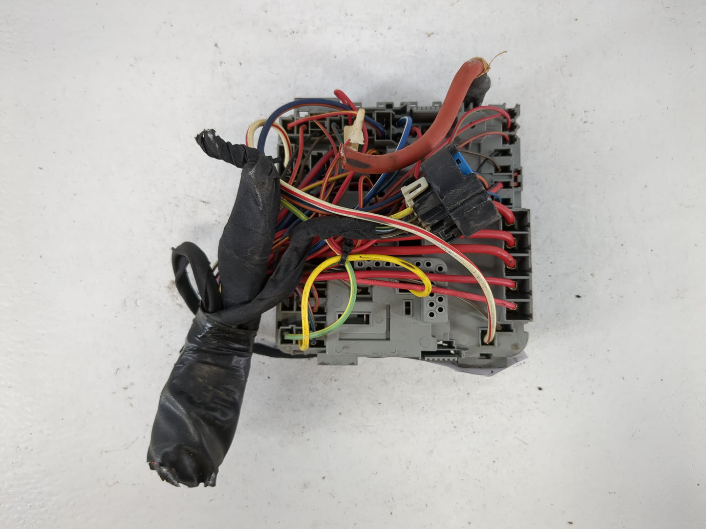 2013 Dodge Dart Fusebox Fuse Box Panel Relay Module P/N:51867698 Fits OEM Used Auto Parts - Oemusedautoparts1.com