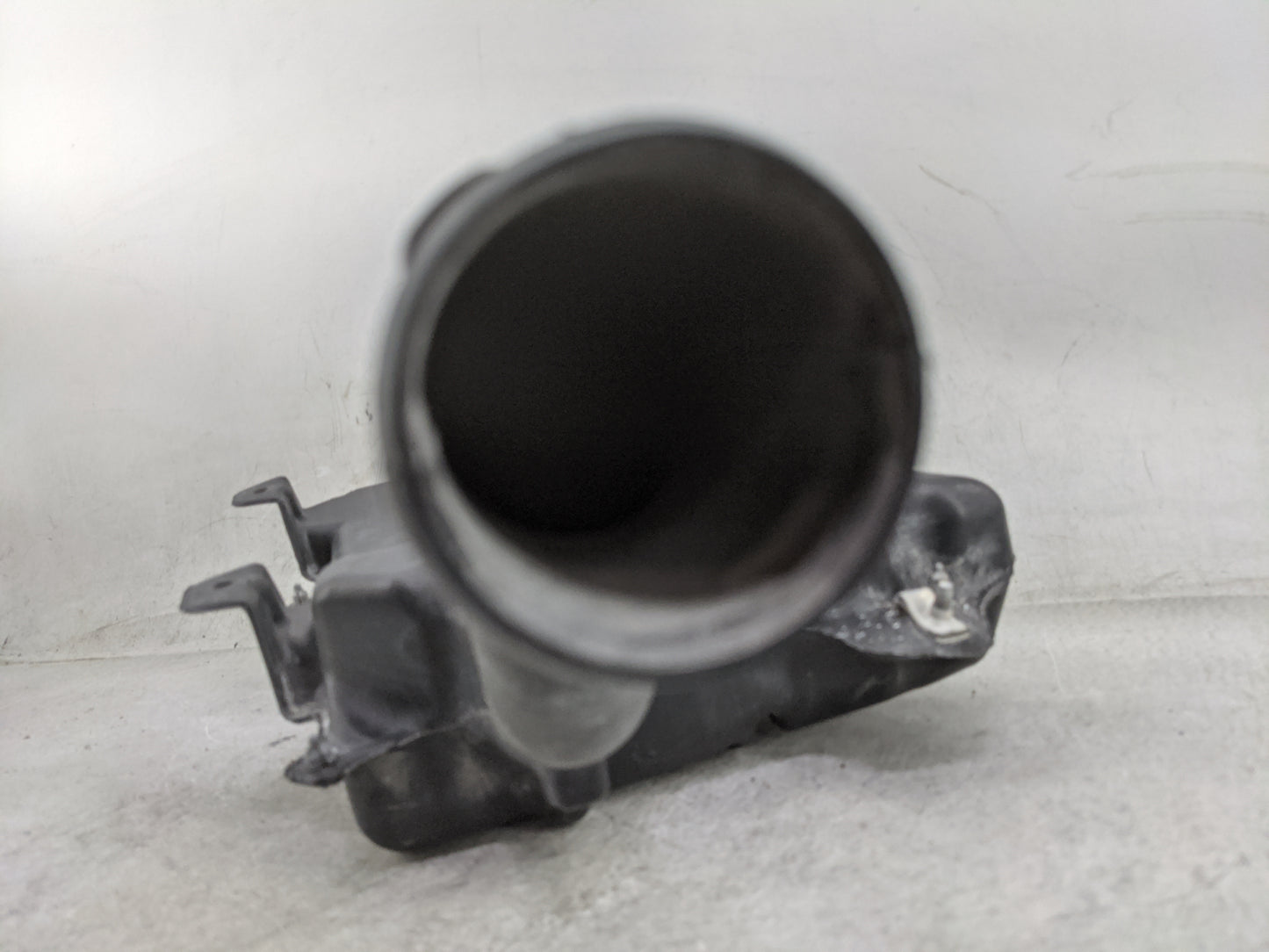 2013-2016 Dodge Dart Windshield Washer Fluid Reservoir Bottle Oem 1477237 - Oemusedautoparts1.com