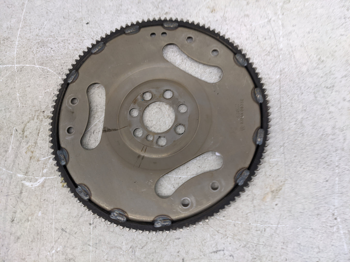 2013-2016 Dodge Dart Transmission Flywheel Flexplate P/N:52108835AA Fits Fits 2013 2014 2015 2016 OEM Used Auto Parts - Oemu