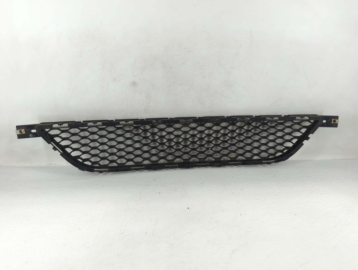 2013-2016 Dodge Dart Front Grille Bumper Not Included - Oemusedautoparts1.com