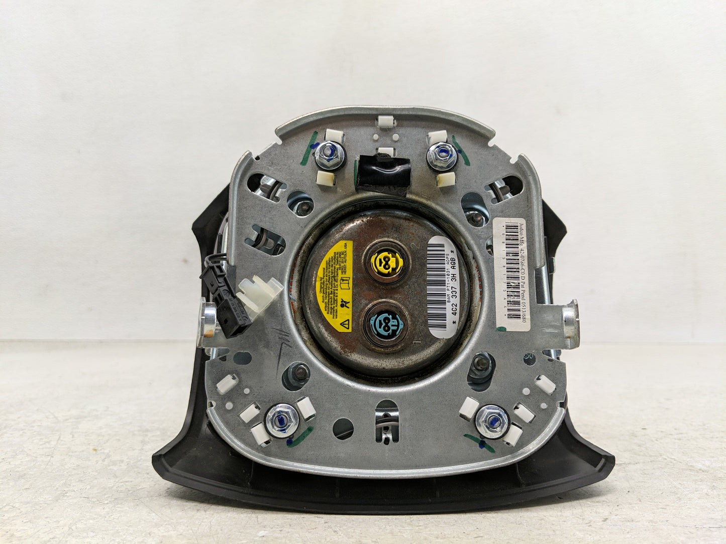 2013 Dodge Durango Air Bag Driver Left Steering Wheel Mounted P/N:P1GS291X9AG Fits OEM Used Auto Parts - Oemusedautoparts1.c