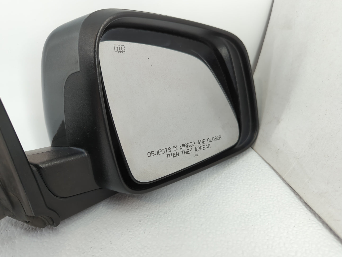 2013 Dodge Durango Driver Side View Mirror - Left Door Mirror OEM Used - Oemusedautoparts1.com