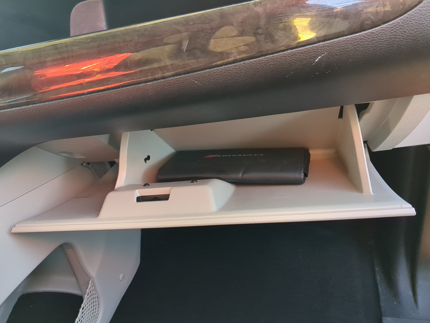 2013 Dodge Grand Caravan Passenger Glove Box Door Storage Compartment - Oemusedautoparts1.com