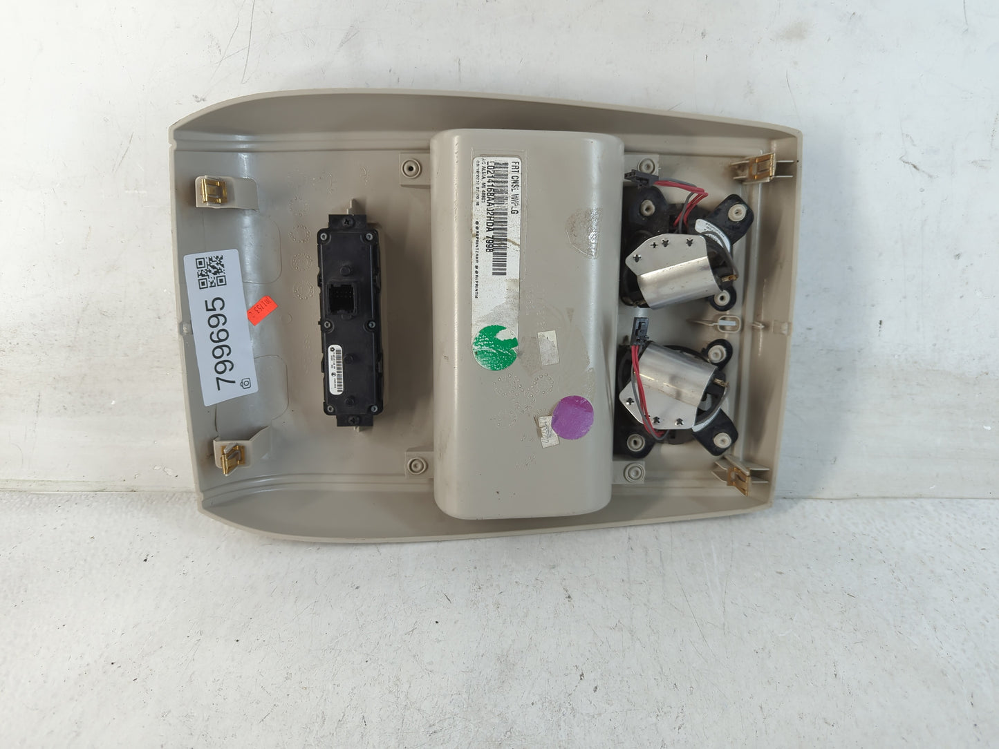 2013 Dodge Grand Caravan Overhead Roof Console Interior Dome Light - Oemusedautoparts1.com