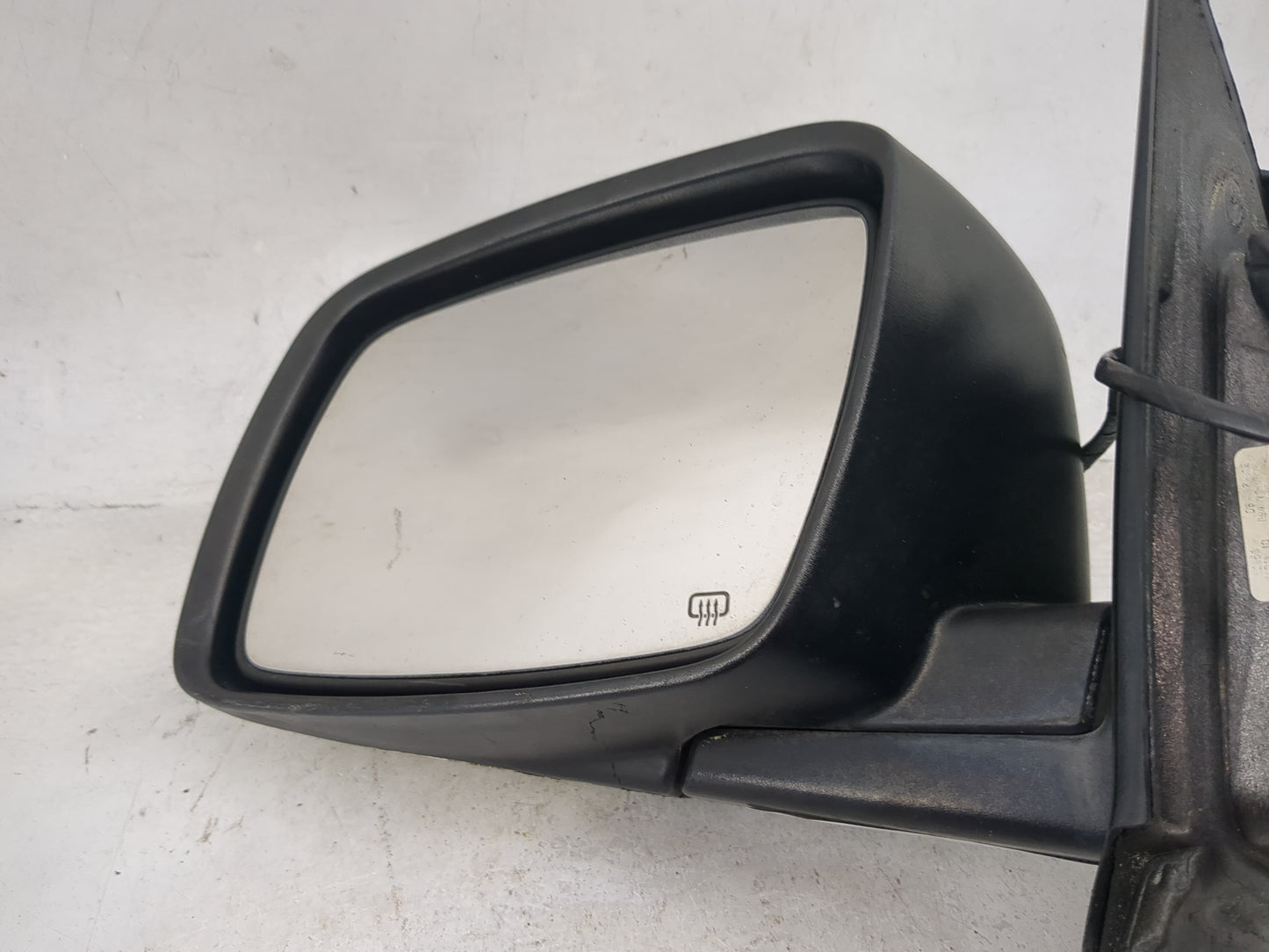 2013 Dodge Journey Driver Side View Mirror - Left Door Mirror OEM Used - Oemusedautoparts1.com