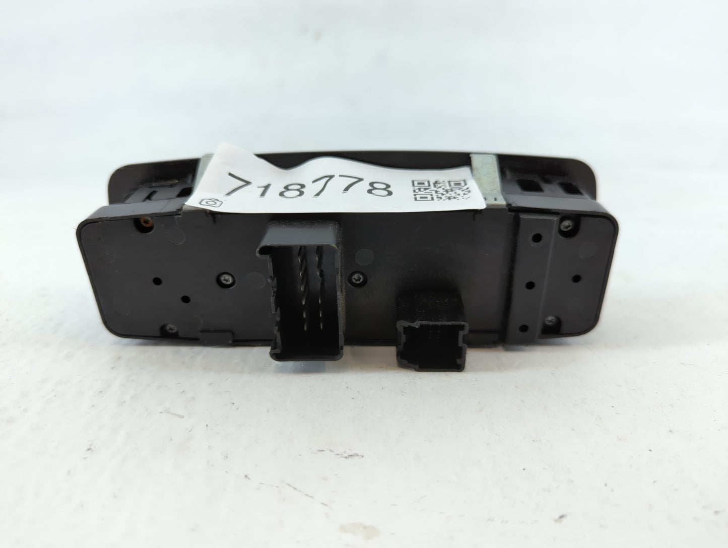 2013 Dodge Journey Master Power Window Switch Replacement Driver Side Left Fits OEM Used Auto Parts - Oemusedautoparts1.com