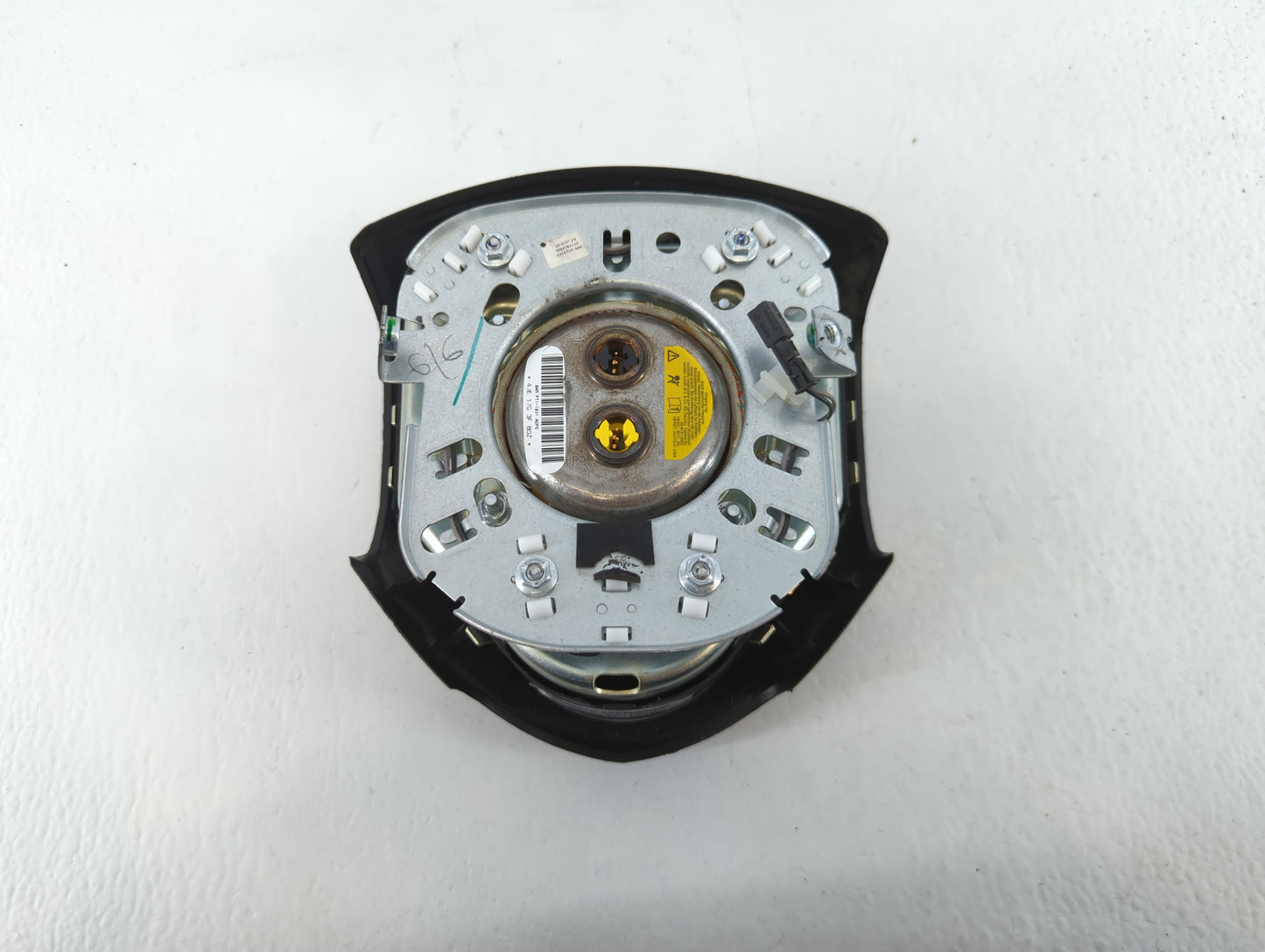2013 Dodge Journey Air Bag Driver Left Steering Wheel Mounted P/N:P68082494AC Fits OEM Used Auto Parts - Oemusedautoparts1.c