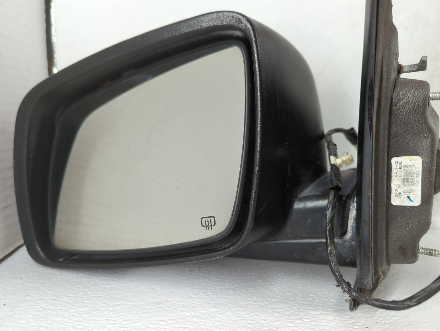2013 Dodge Journey Driver Side View Mirror - Left Door Mirror OEM Used - Oemusedautoparts1.com